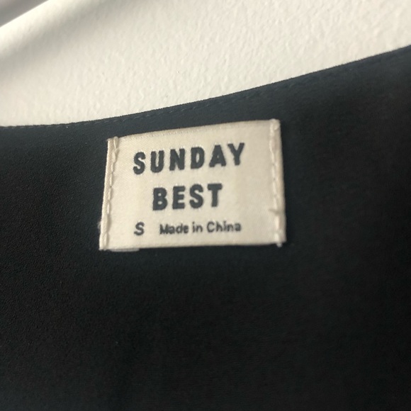 Sunday Best Cropped Black Blouse - Picture 4 of 4